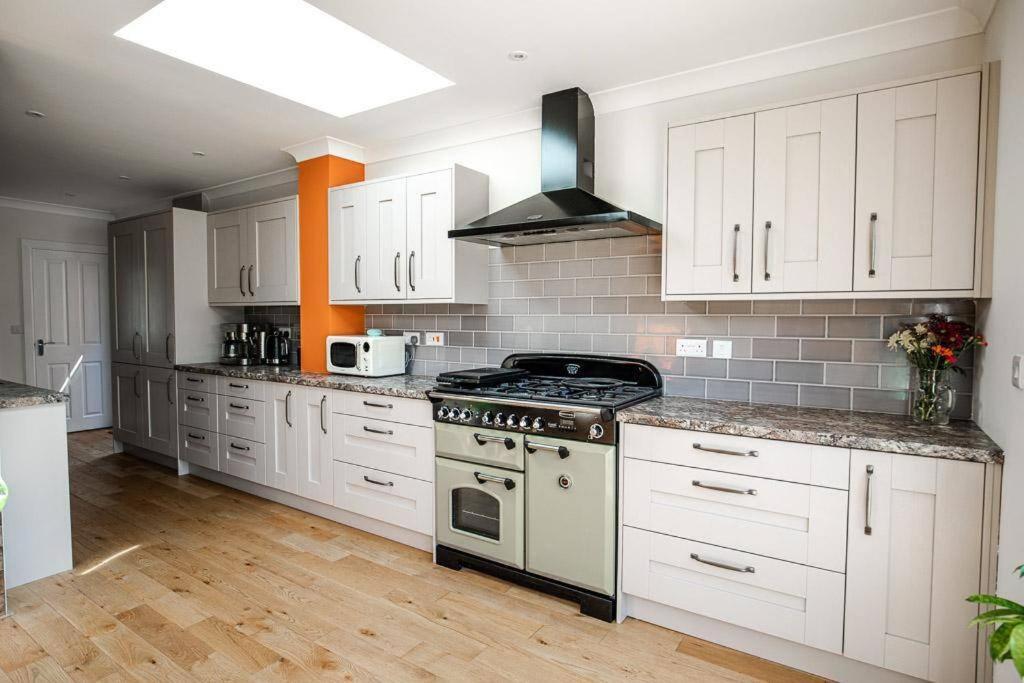 North Beach House - 3 Bedroom Fully Equipped Spacious House Perfect For Family Getaways In 布里德灵顿 外观 照片